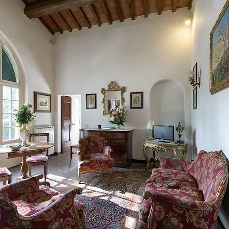 Sleeps 2 Air Con Wifi Cortona