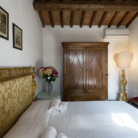 Sleeps 2 Air Con Wifi Villa Cortona